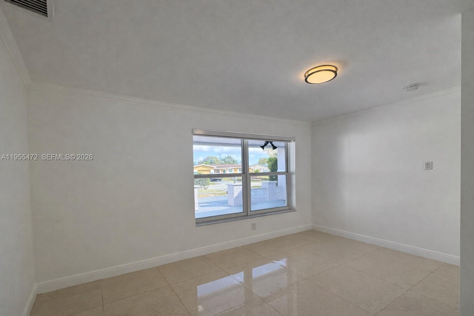 710 NW 78th Ave Pembroke Pines, FL 33024