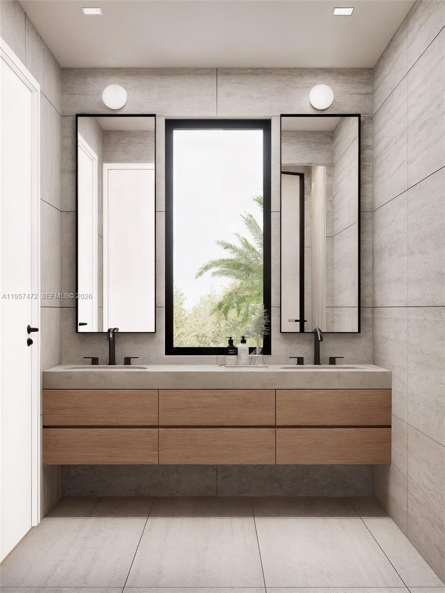 1017 SW 13th Ct Miami, FL 33135