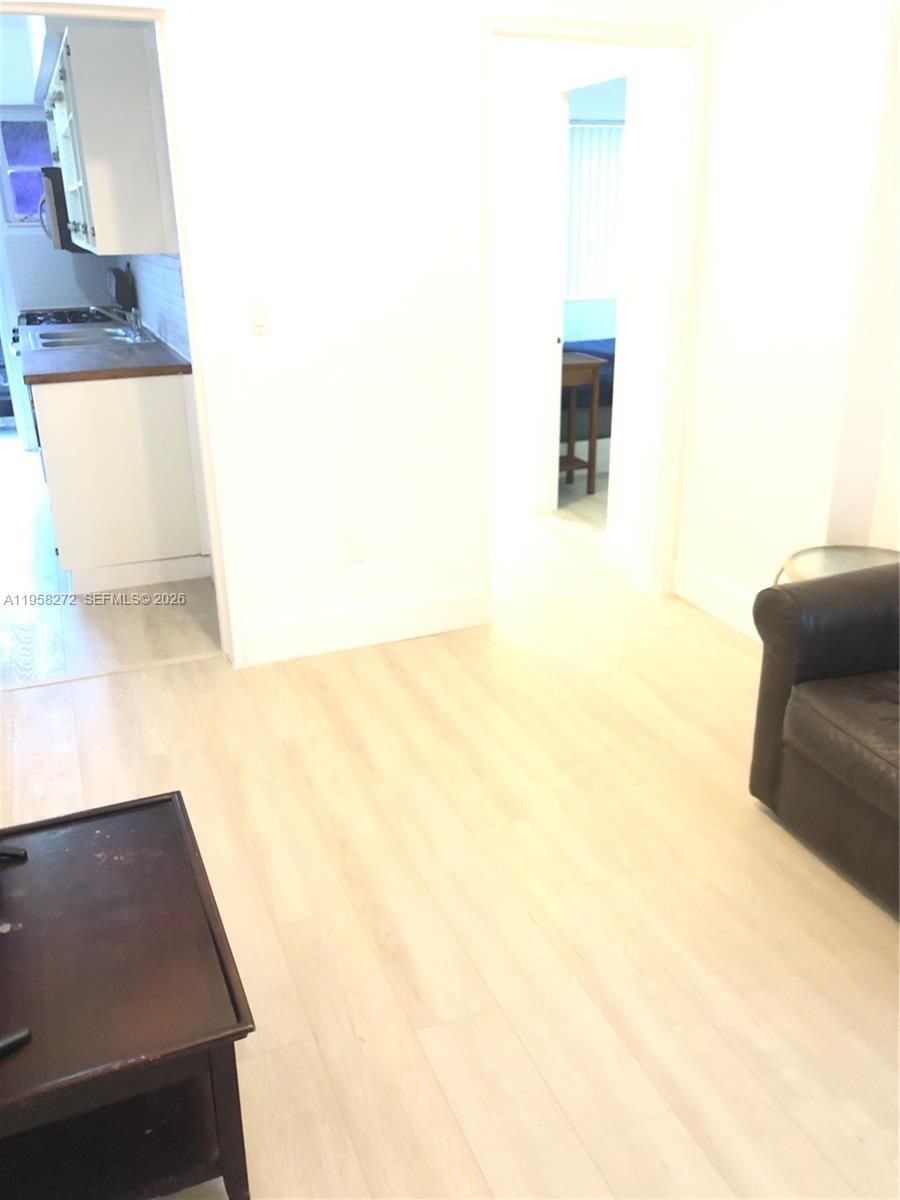 Undisclosed Address Miami Beach, FL 33141