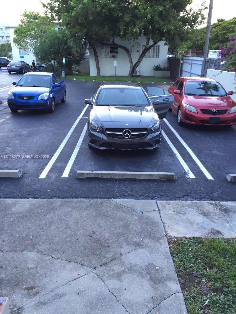 Undisclosed Address Miami Beach, FL 33141