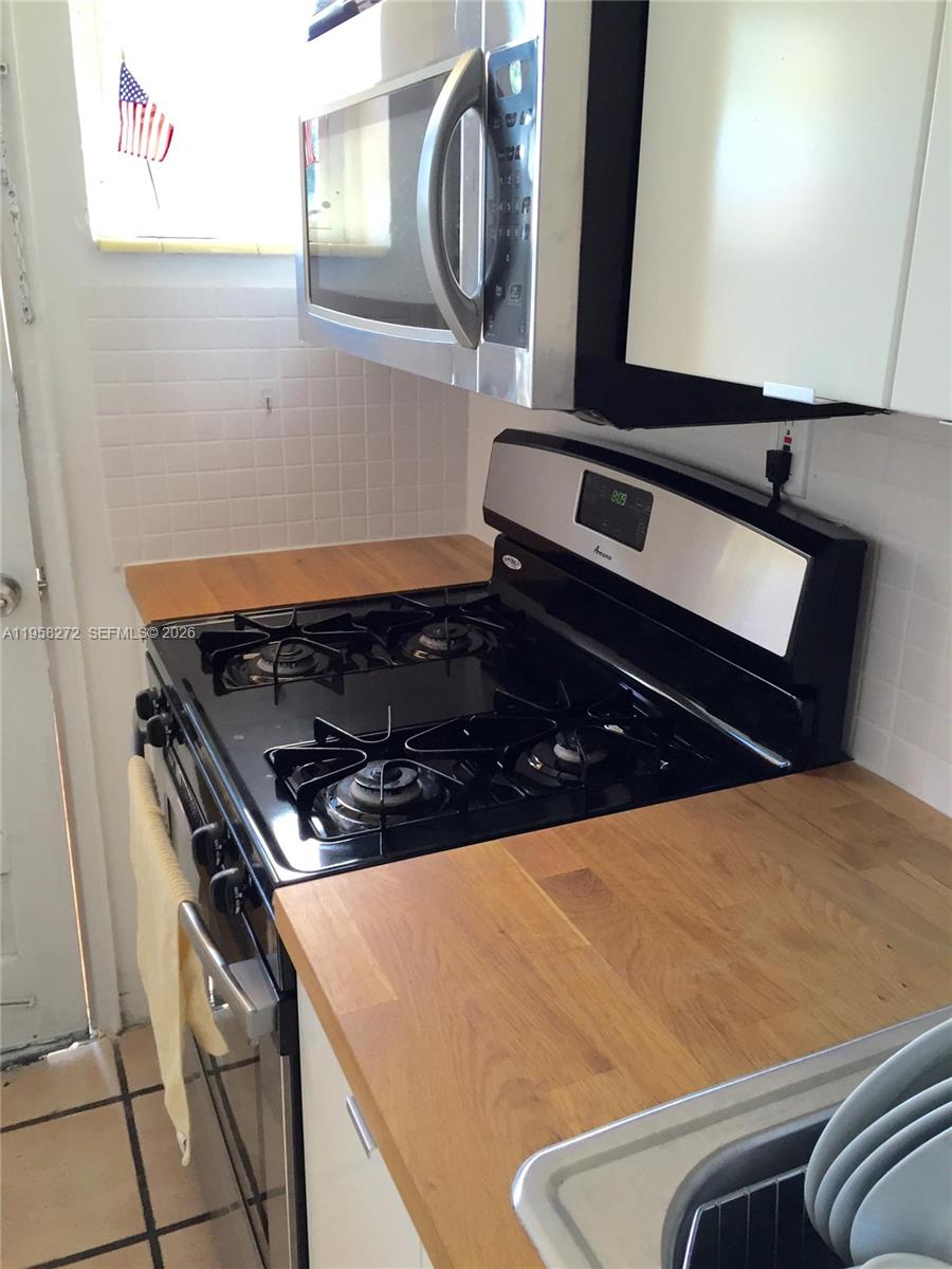 Undisclosed Address Miami Beach, FL 33141