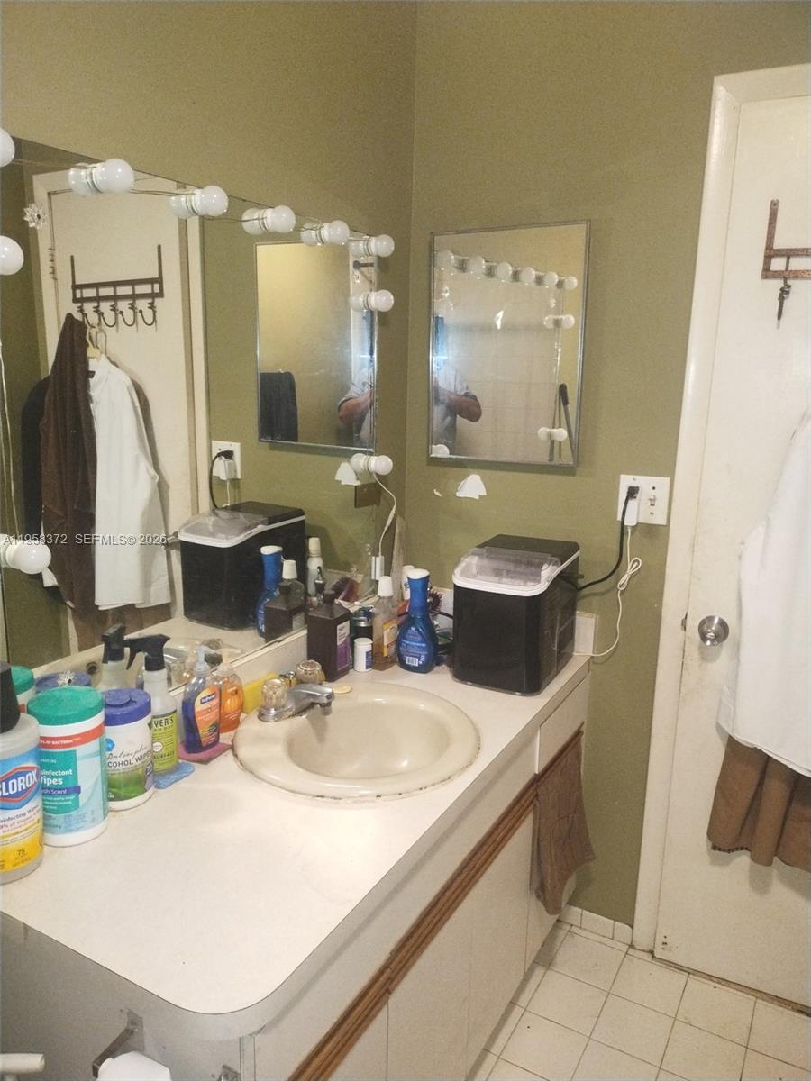 19360 SW 103rd #19360 Cutler Bay, FL 33157