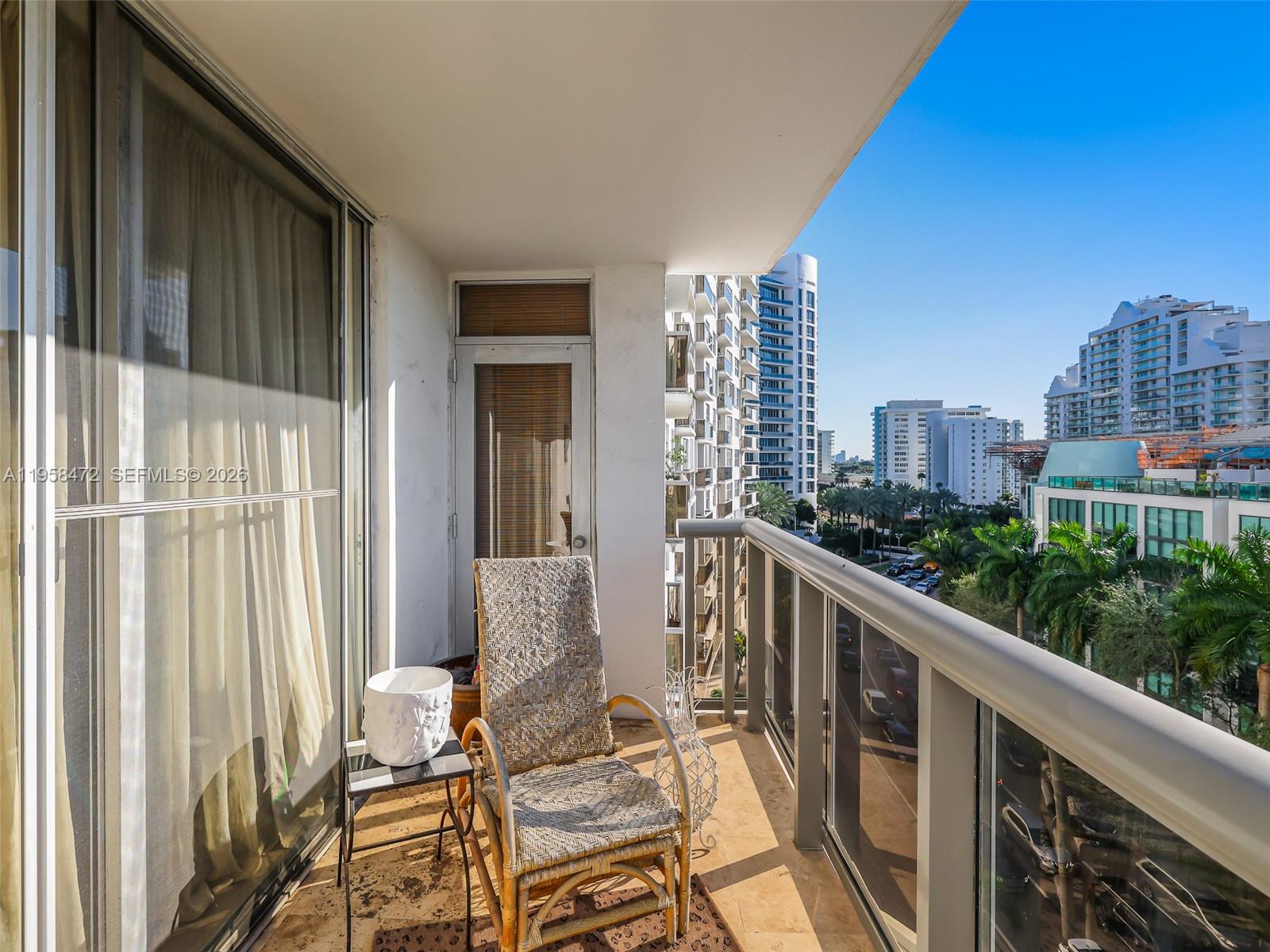 6039 Collins Ave #833 Miami Beach, FL 33140