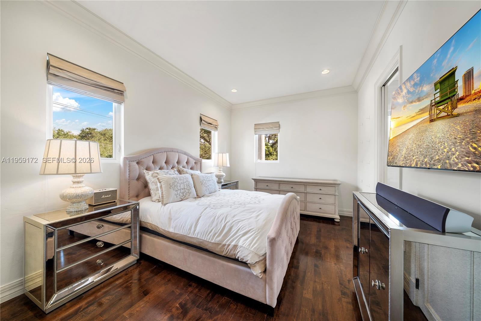 8400 SW 52nd Ave Miami, FL 33143