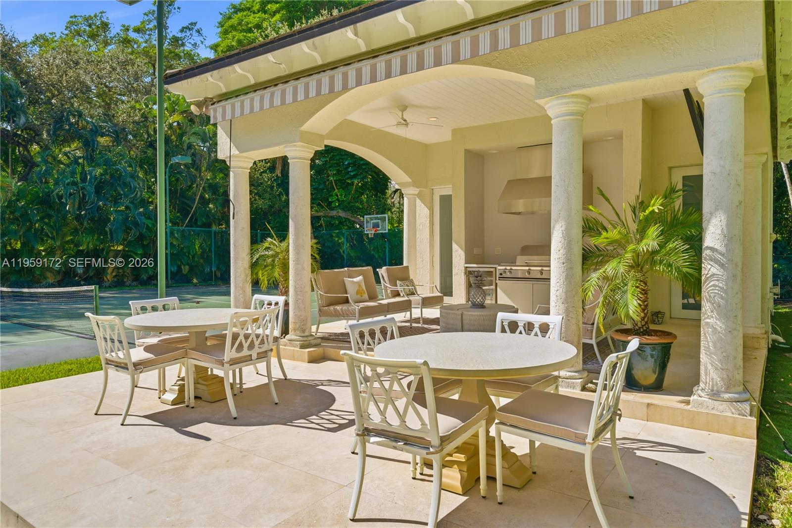 8400 SW 52nd Ave Miami, FL 33143