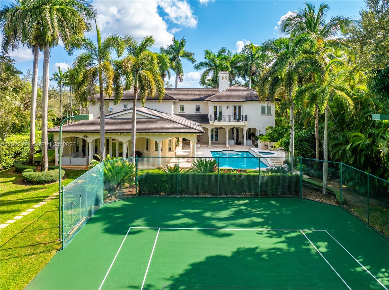 8400 SW 52nd Ave Miami, FL 33143