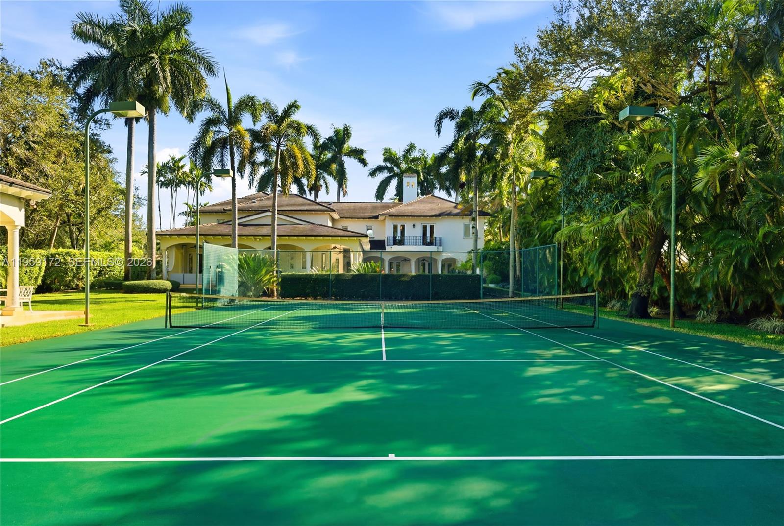 8400 SW 52nd Ave Miami, FL 33143