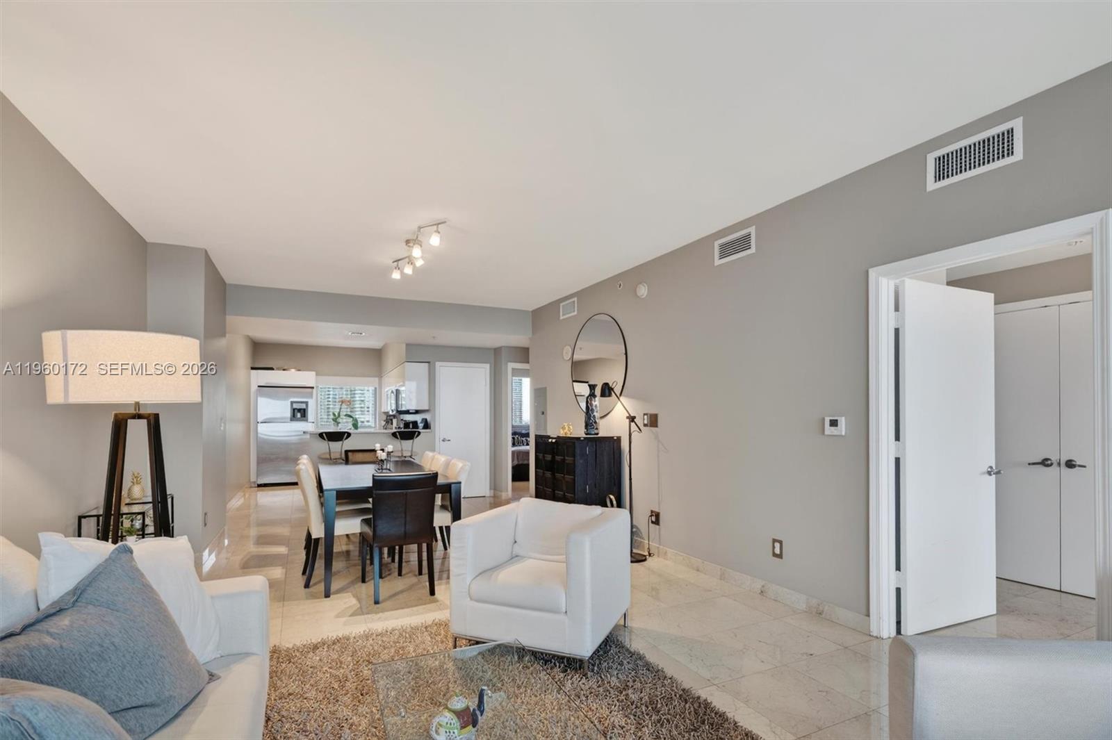 image Blue on the Bay15