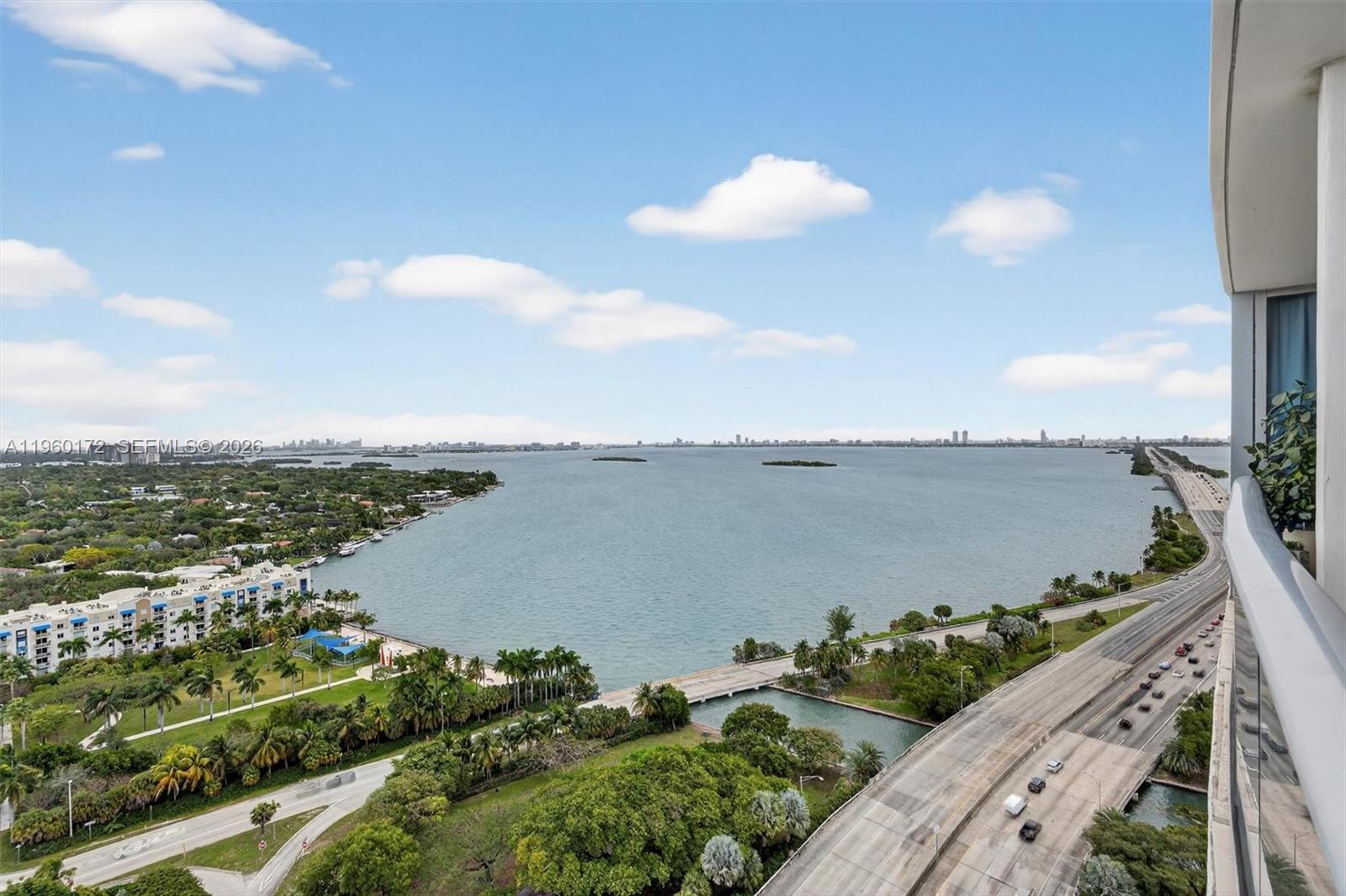 image Blue on the Bay31