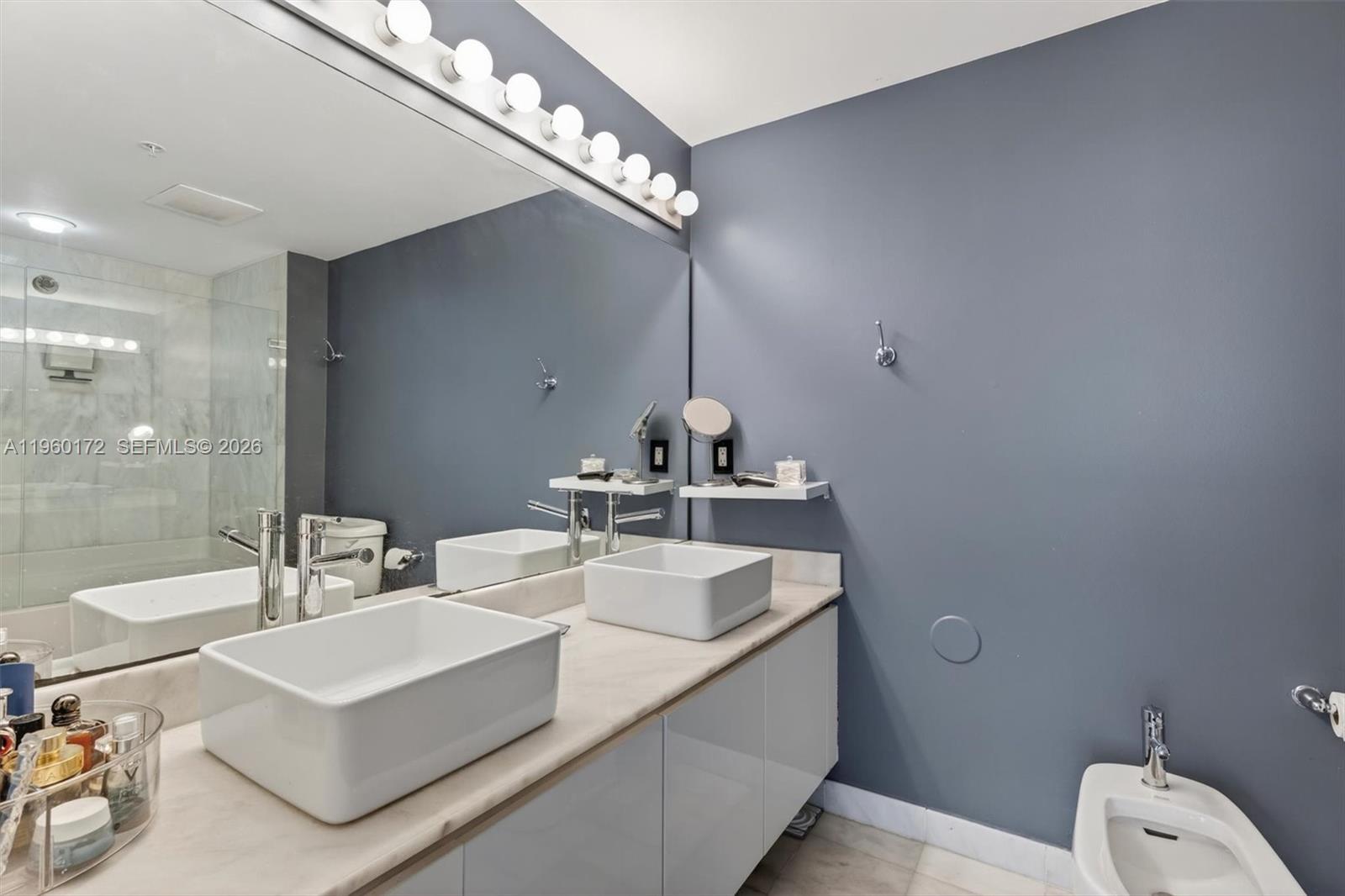 image Blue on the Bay35