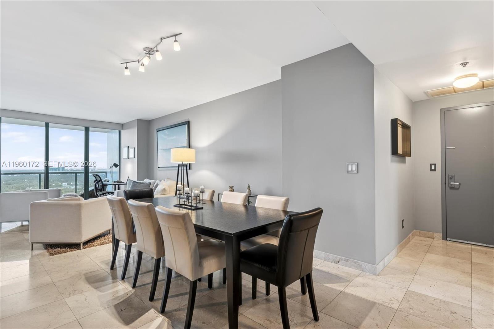 image Blue on the Bay4