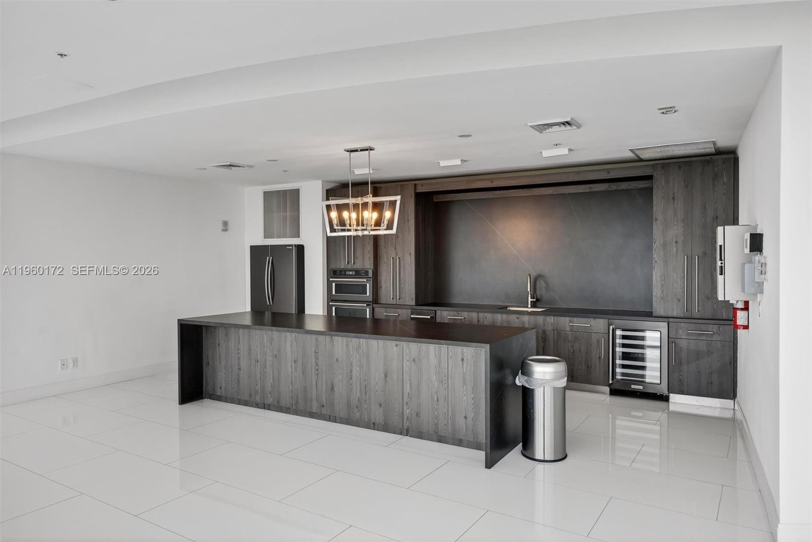 image Blue on the Bay55