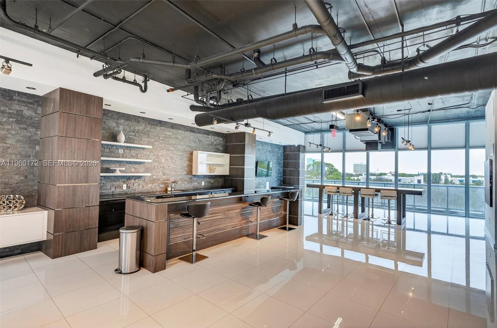 image Blue on the Bay61