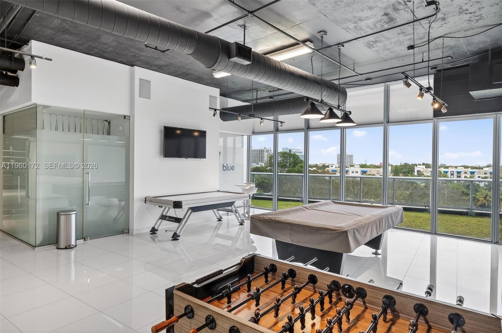 image Blue on the Bay62