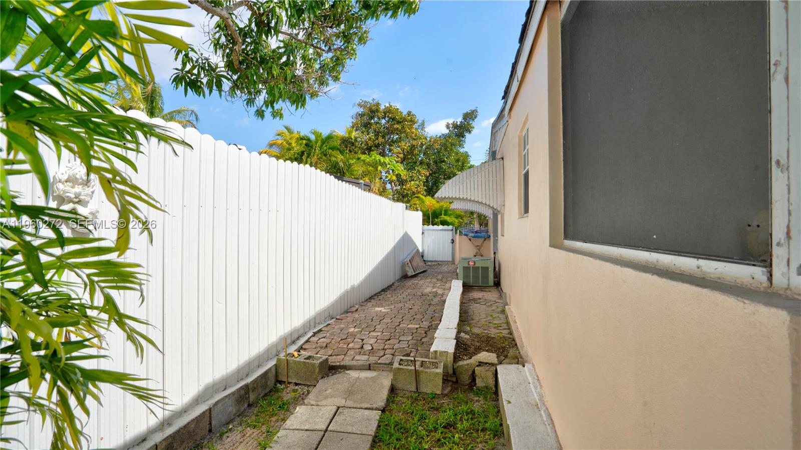 15700 NE 15th Pl North Miami Beach, FL 33162