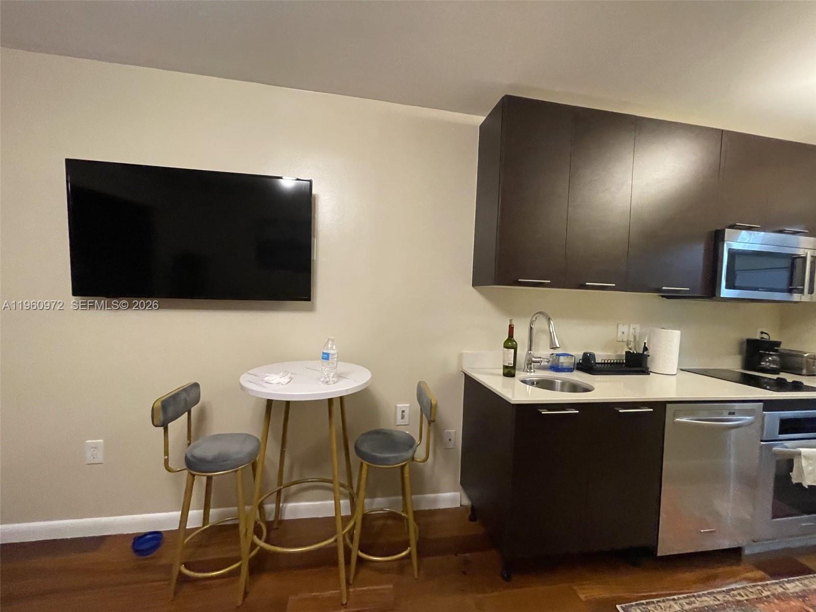 1560 Pennsylvania Ave #217 Miami Beach, FL 33139