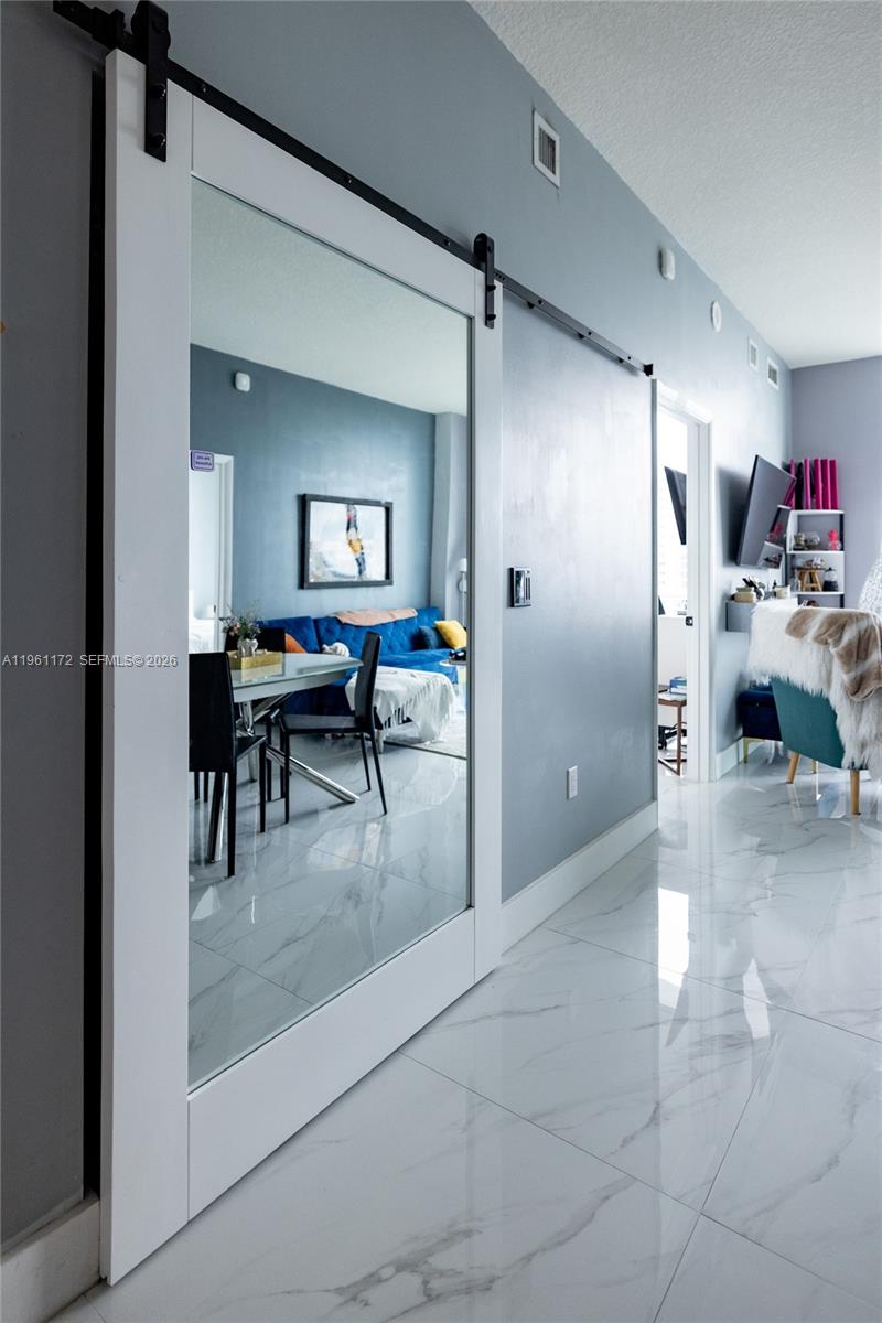 image Gallery Art Condos10