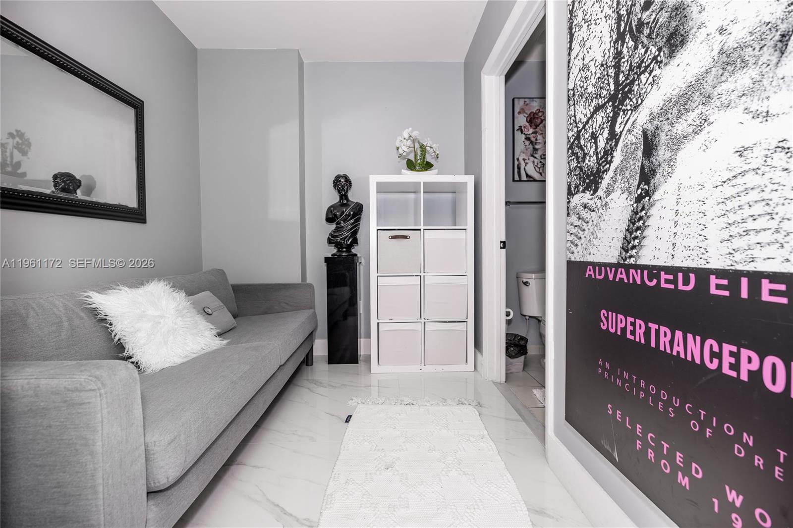 image Gallery Art Condos12