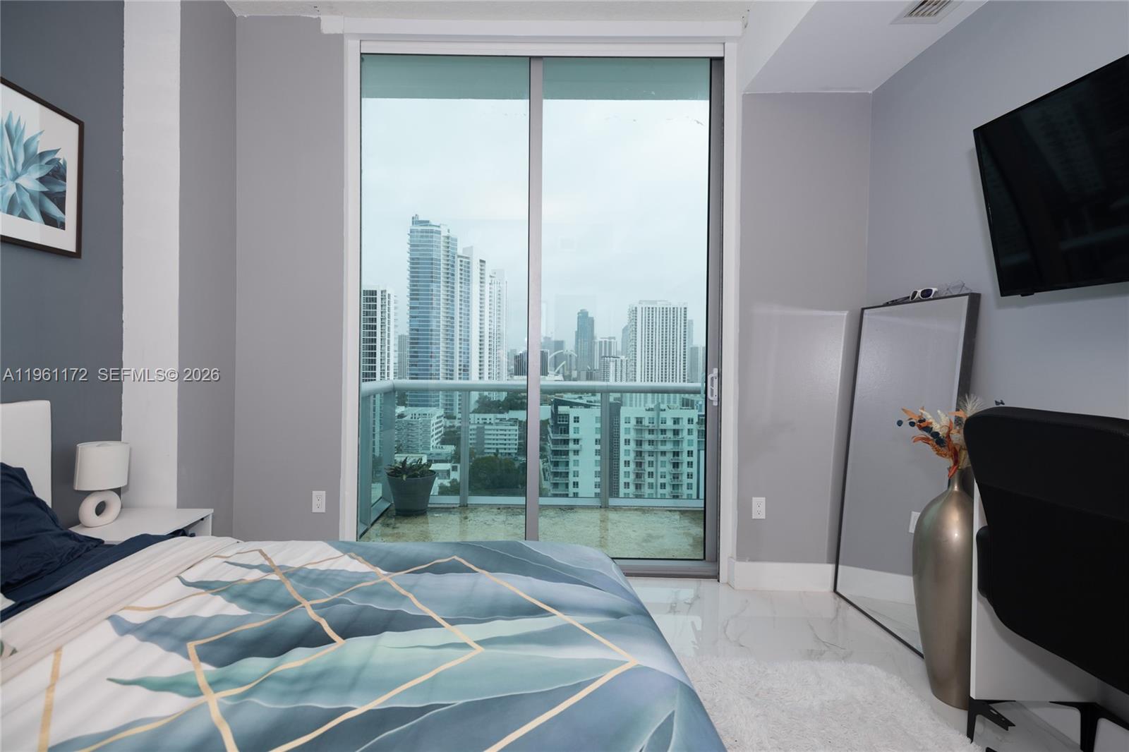 image Gallery Art Condos21