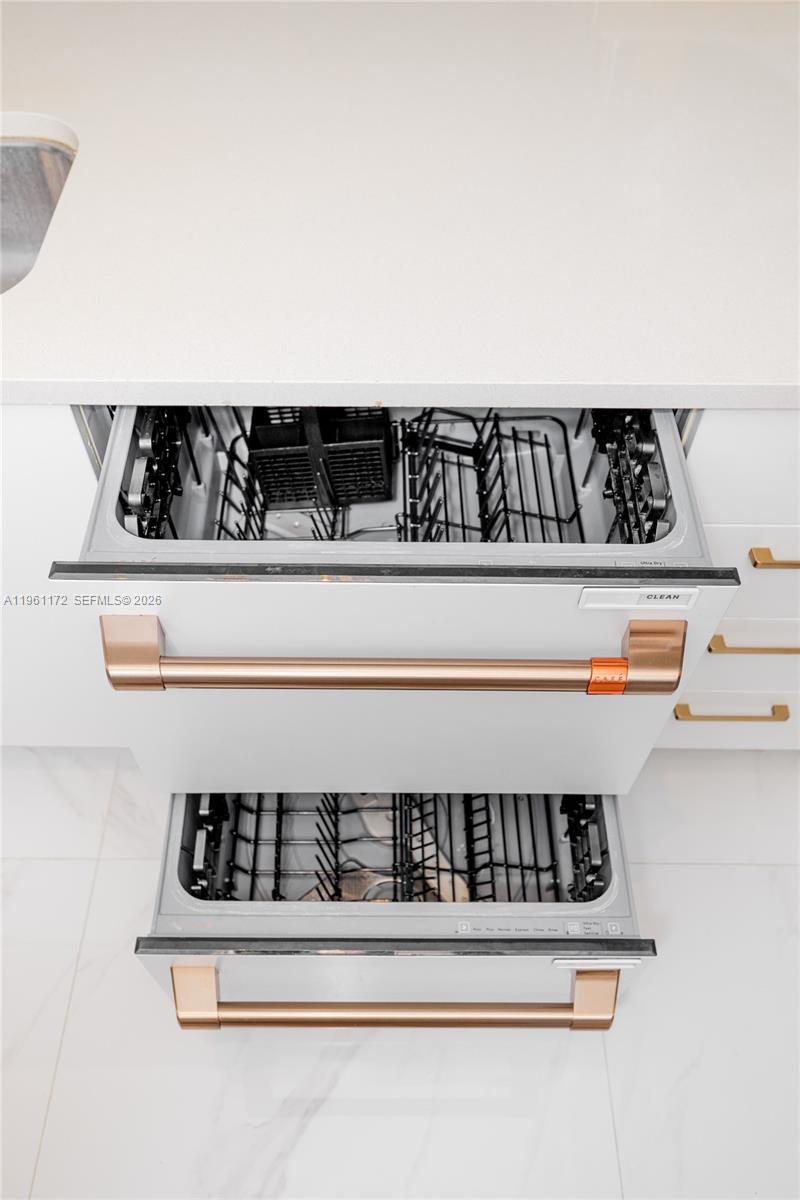 image Gallery Art Condos7