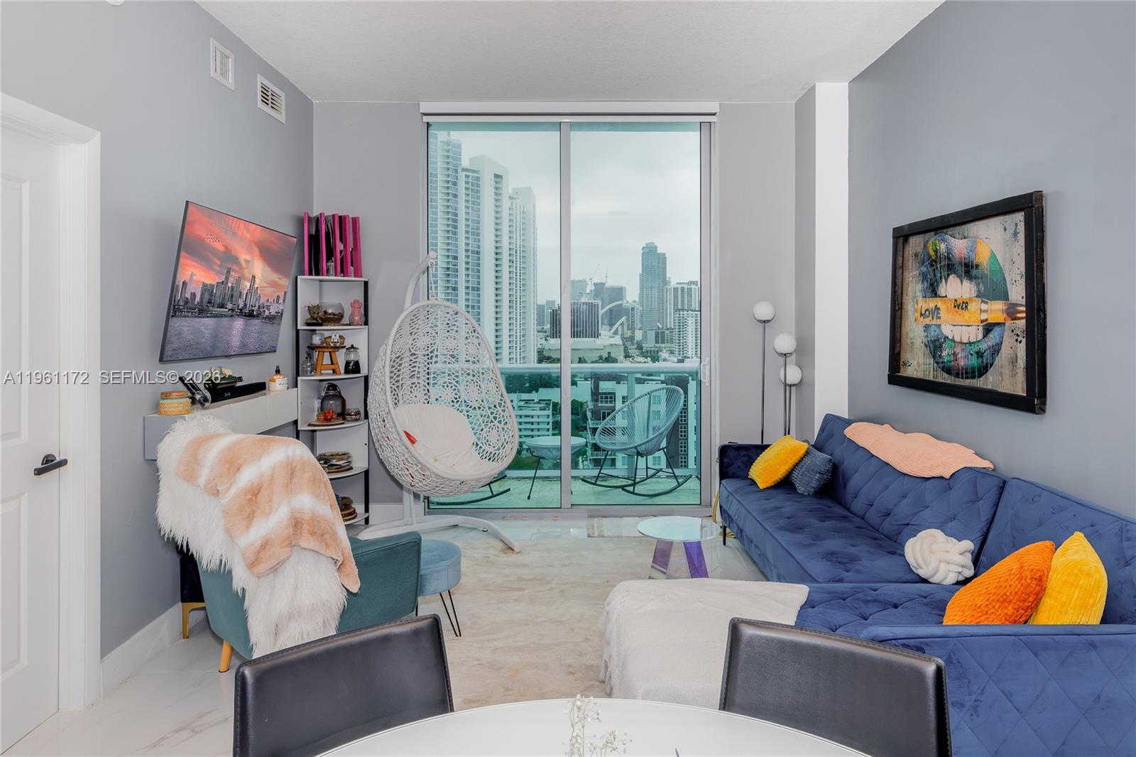 image Gallery Art Condos8