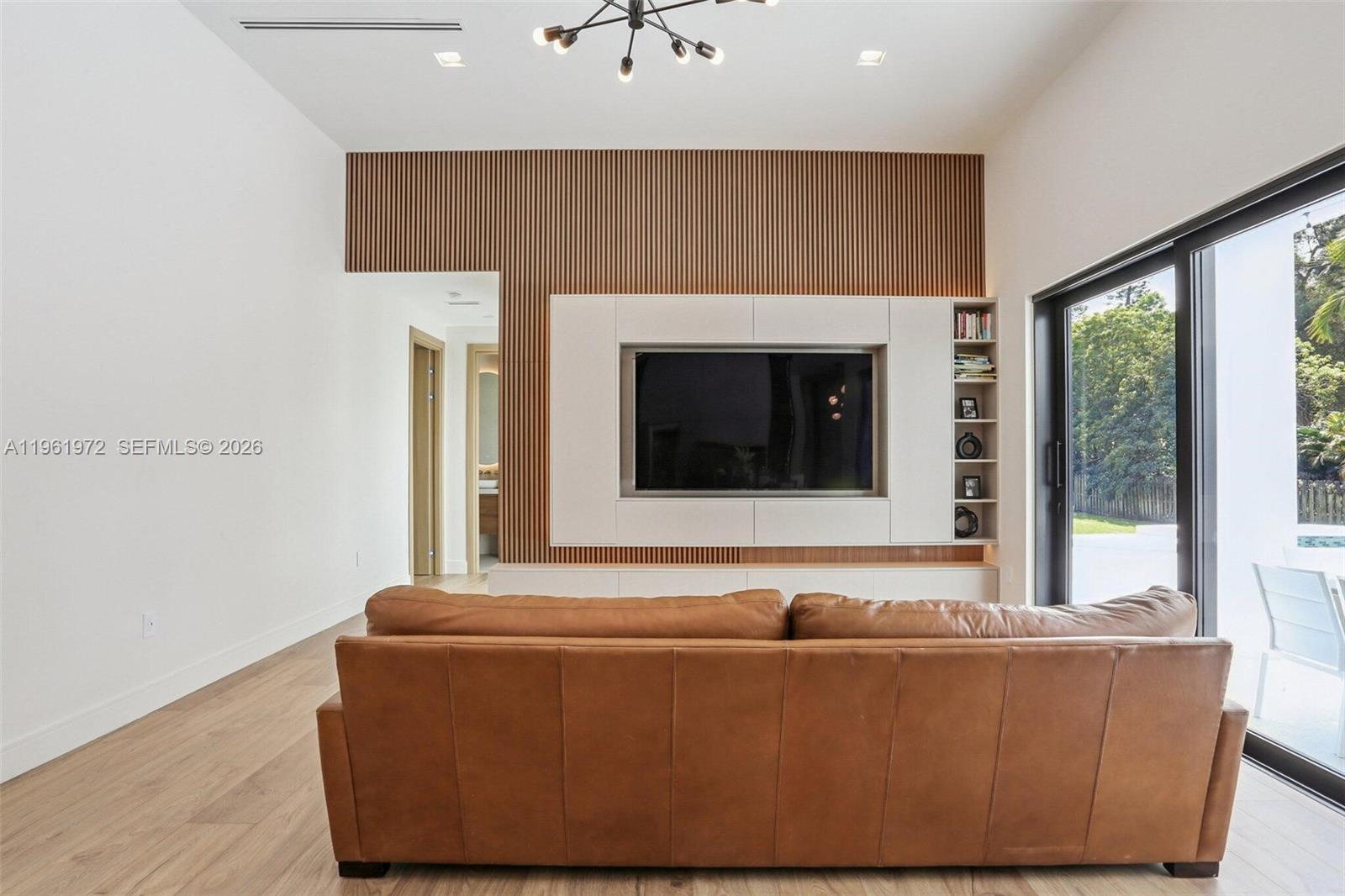 12100 NW 21st Ct Plantation, FL 33323