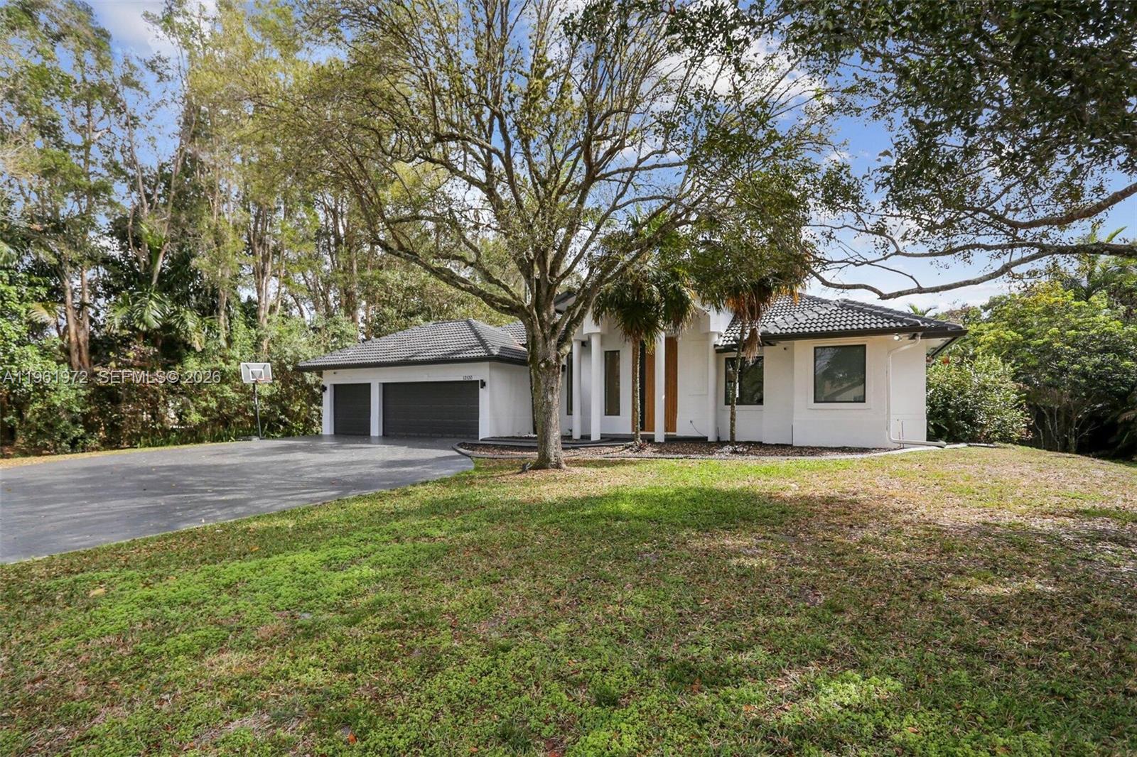 12100 NW 21st Ct Plantation, FL 33323