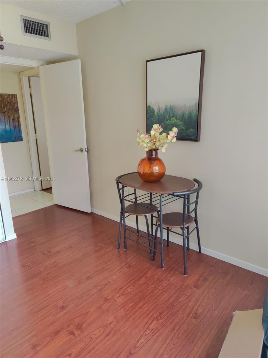 4168 Inverrary Dr #301 Lauderhill, FL 33319