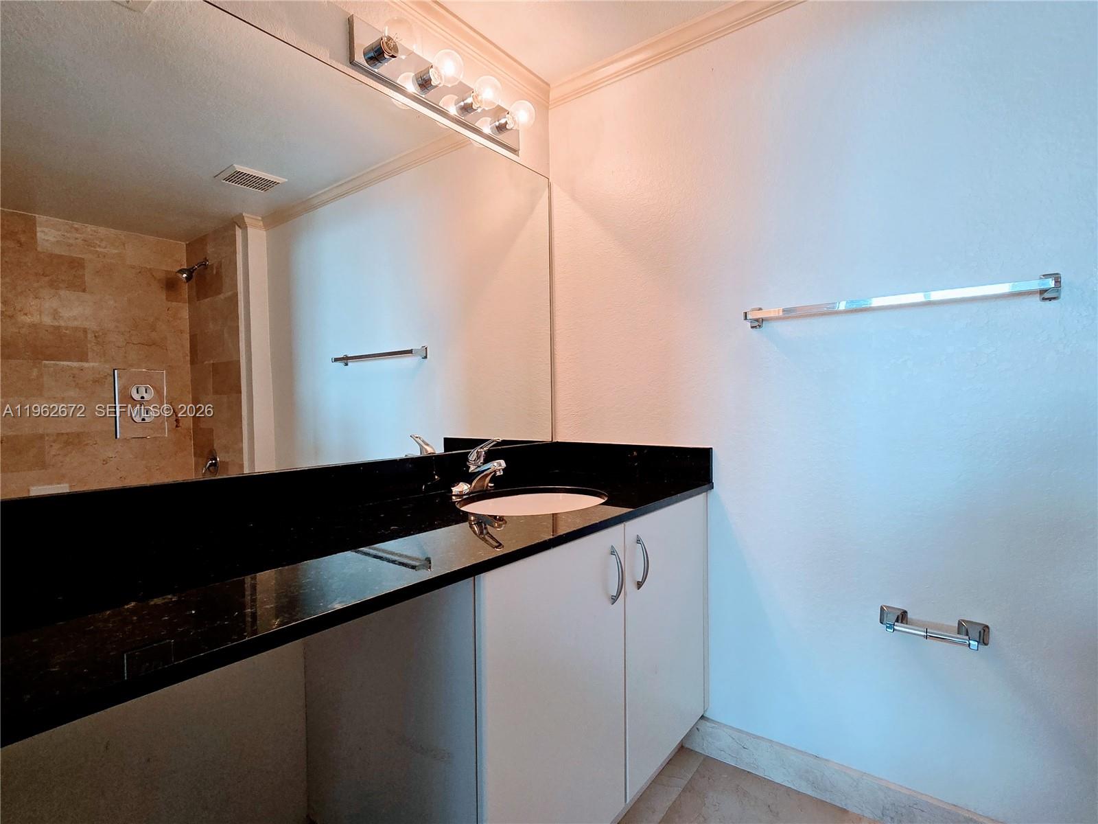 1625 Kennedy Cswy #1207C North Bay Village, FL 33141