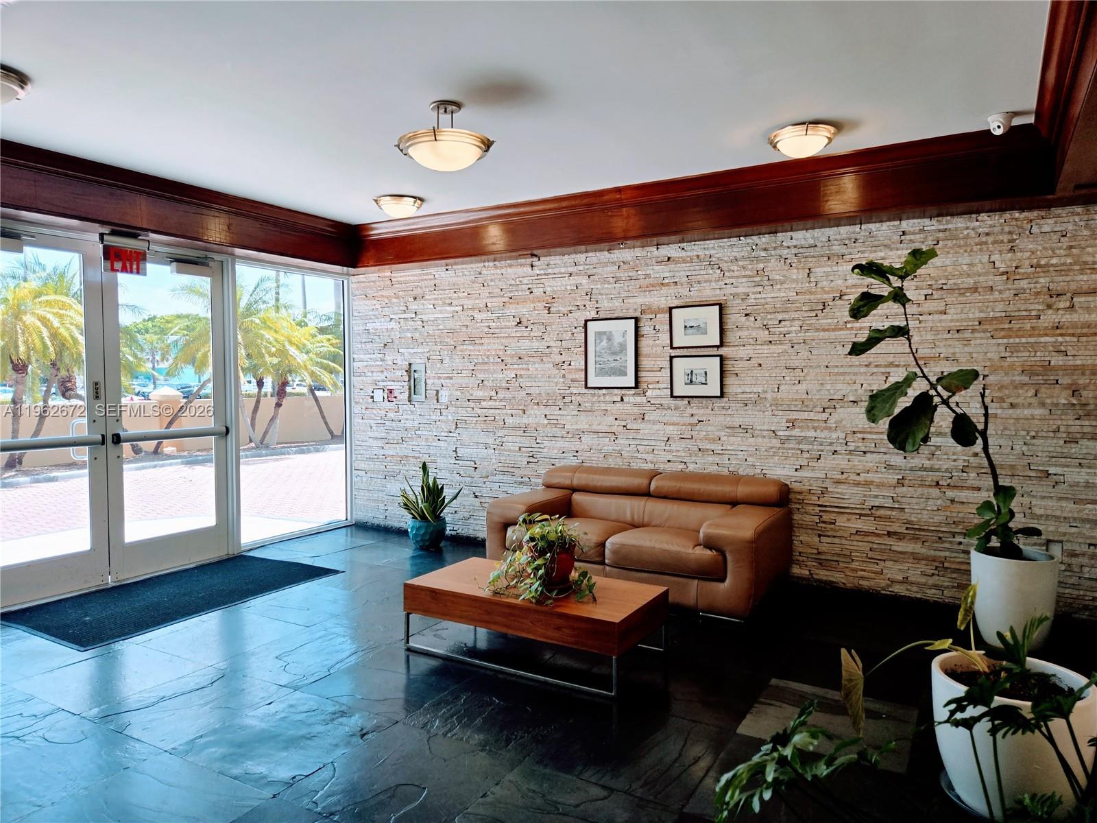 1625 Kennedy Cswy #1207C North Bay Village, FL 33141