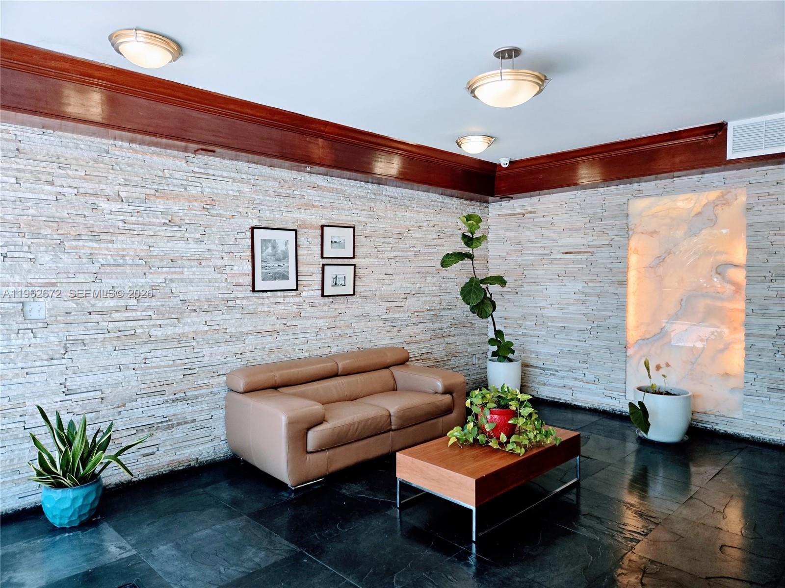 1625 Kennedy Cswy #1207C North Bay Village, FL 33141