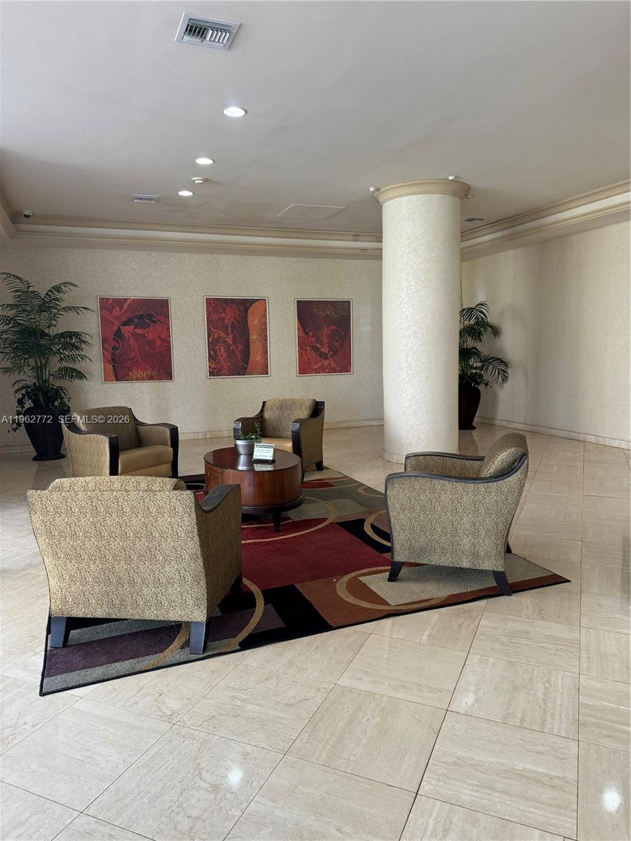 image Winston Towers 20023