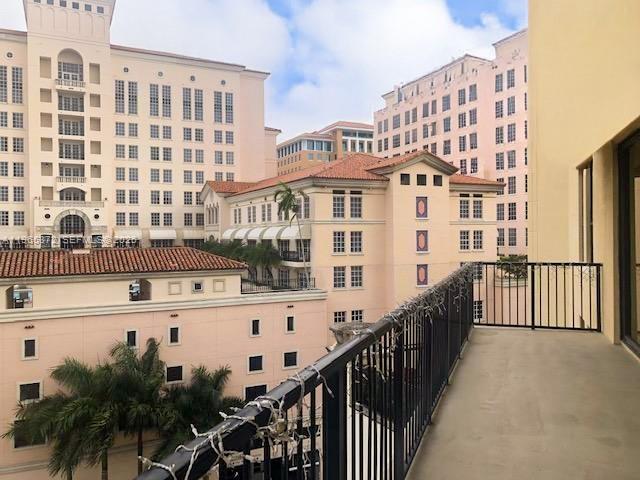 image 55 Merrick Condo9