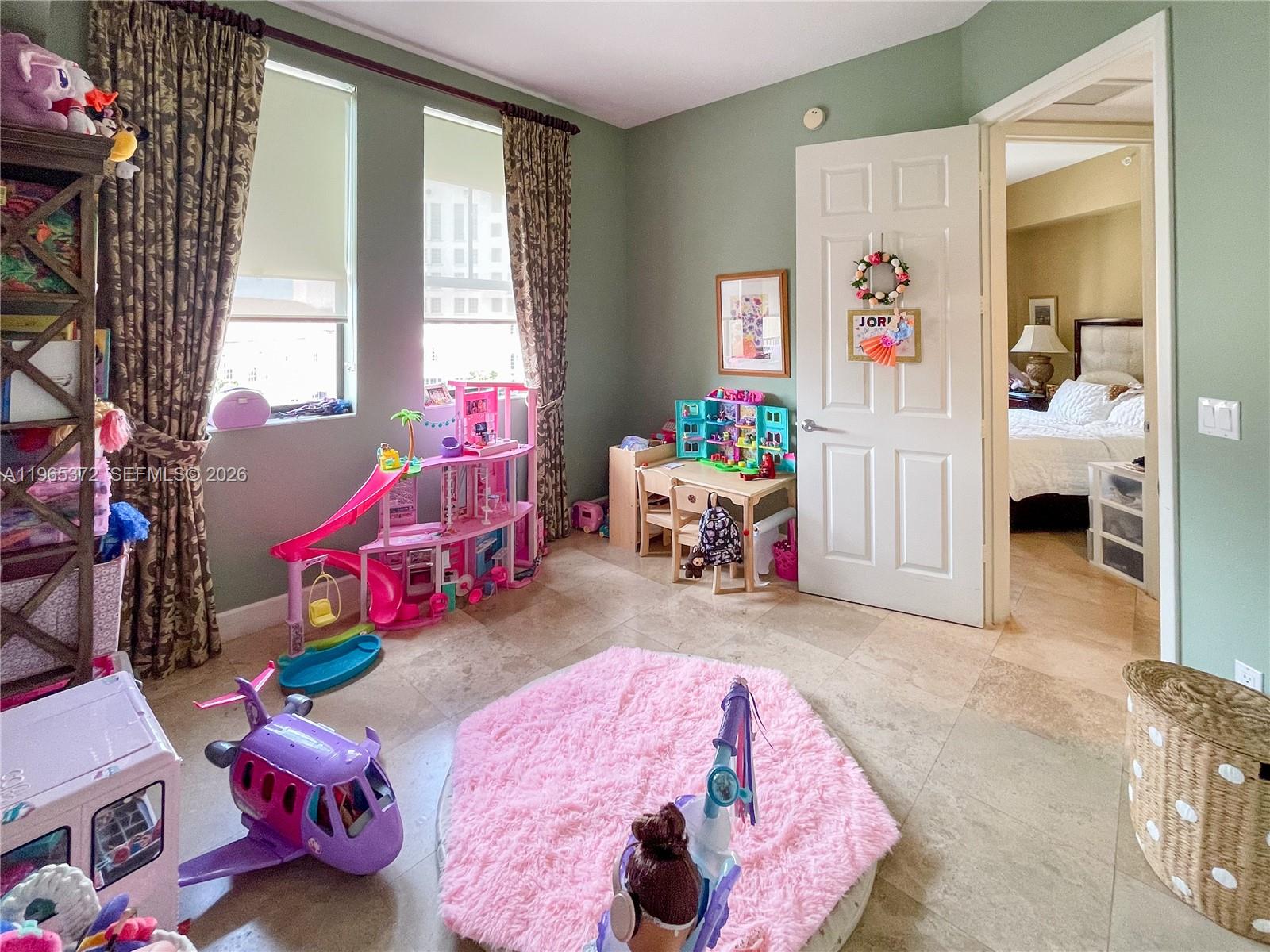 image 55 Merrick Condo16