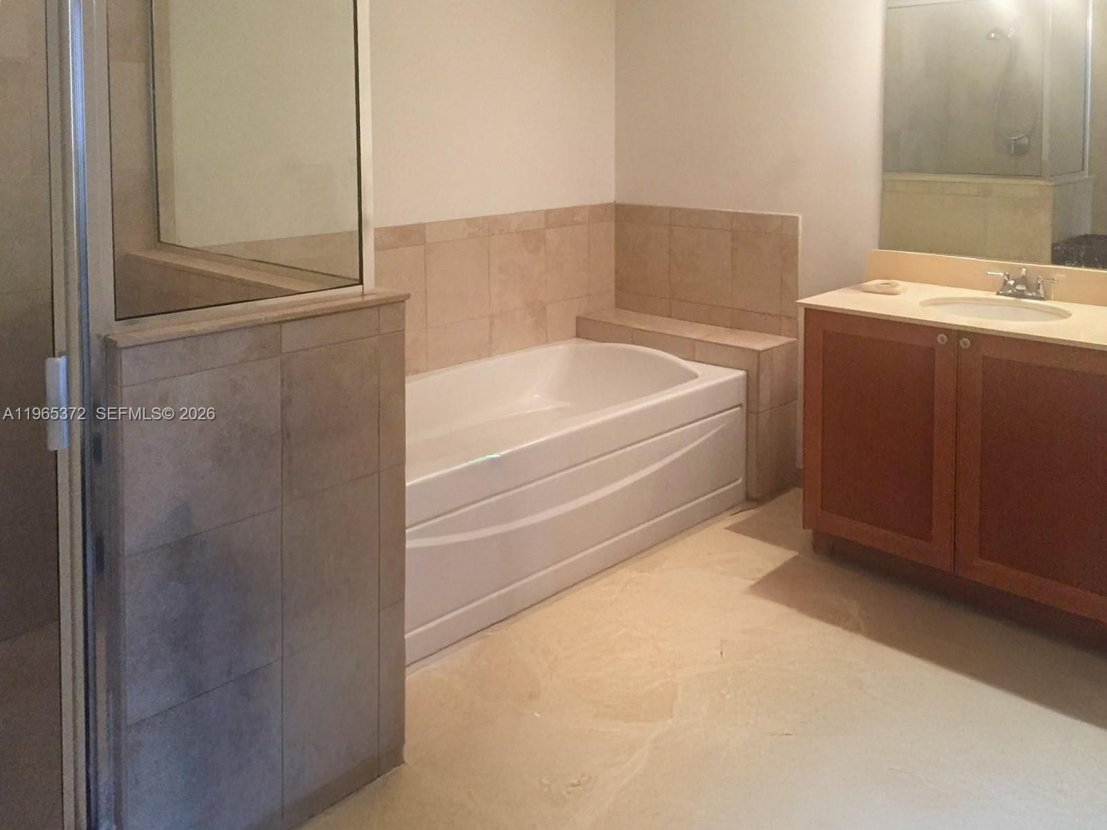 image 55 Merrick Condo7