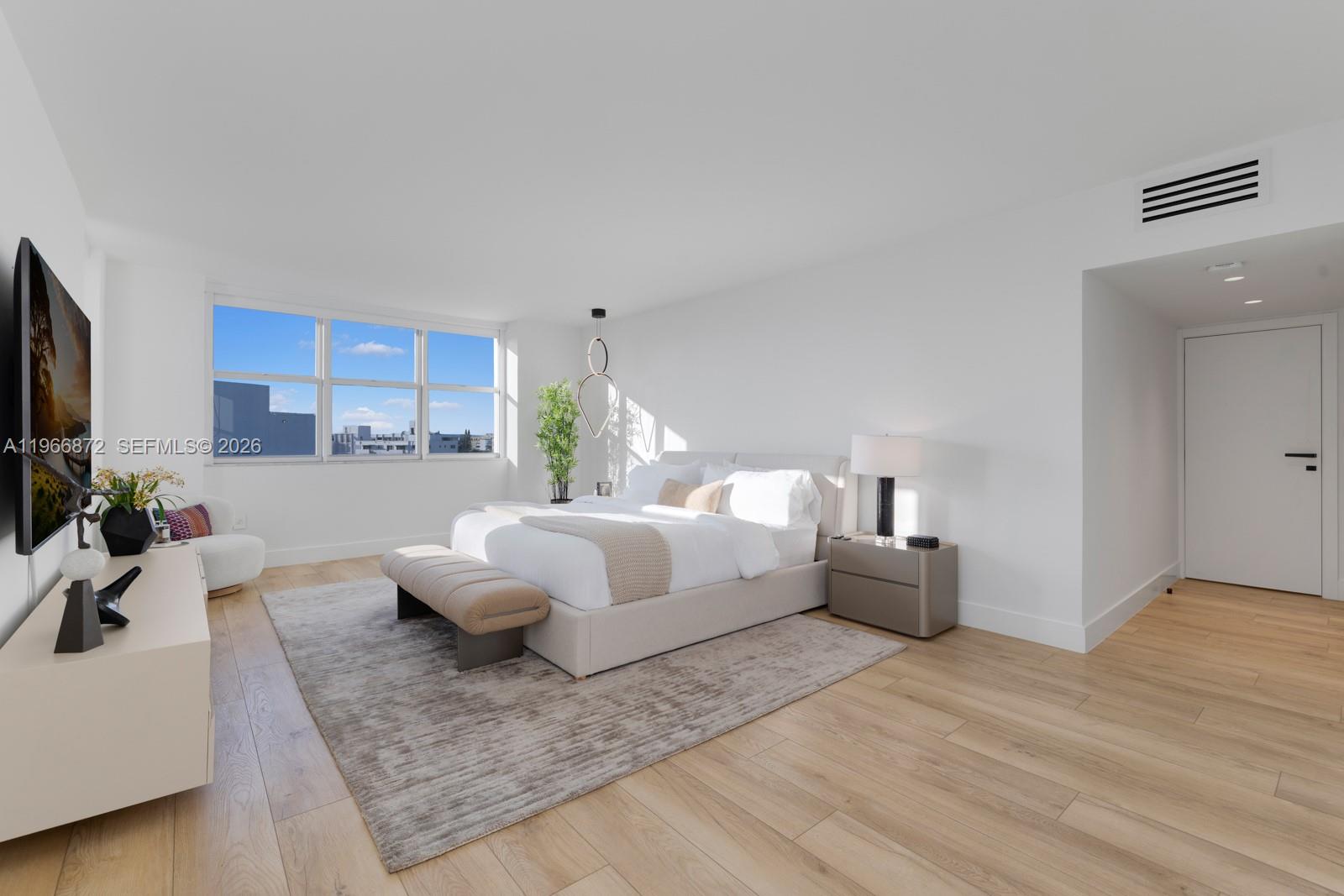 9111 E Bay Hbr Dr #PH-D Bay Harbor Islands, FL 33154