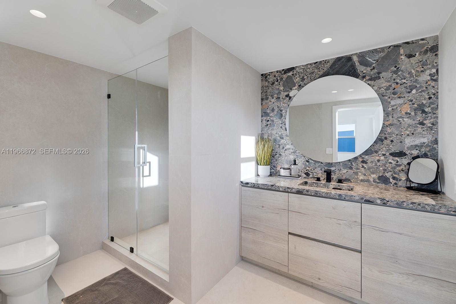 9111 E Bay Hbr Dr #PH-D Bay Harbor Islands, FL 33154