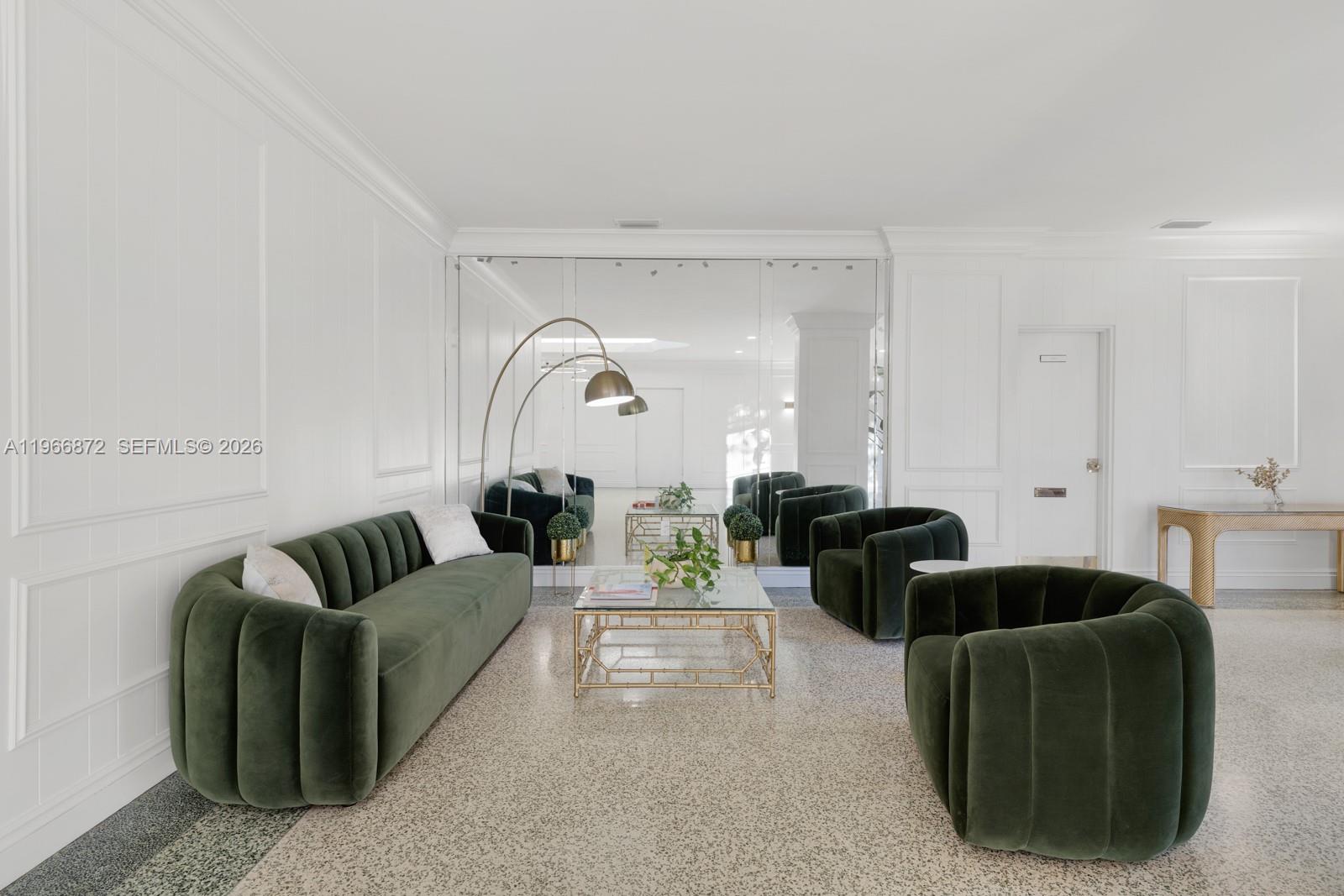 9111 E Bay Hbr Dr #PH-D Bay Harbor Islands, FL 33154