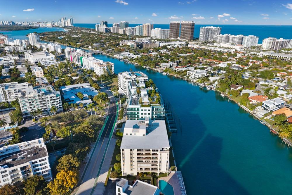 9111 E Bay Hbr Dr #PH-D Bay Harbor Islands, FL 33154