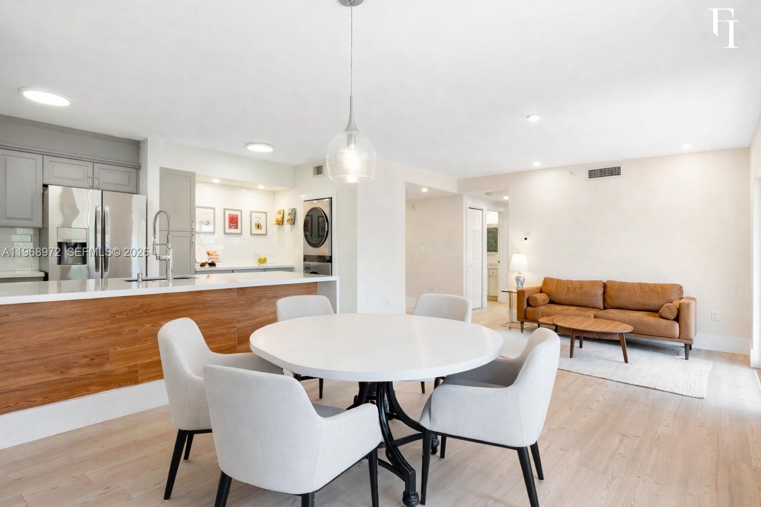 322 Madeira Ave #401 Coral Gables, FL 33134