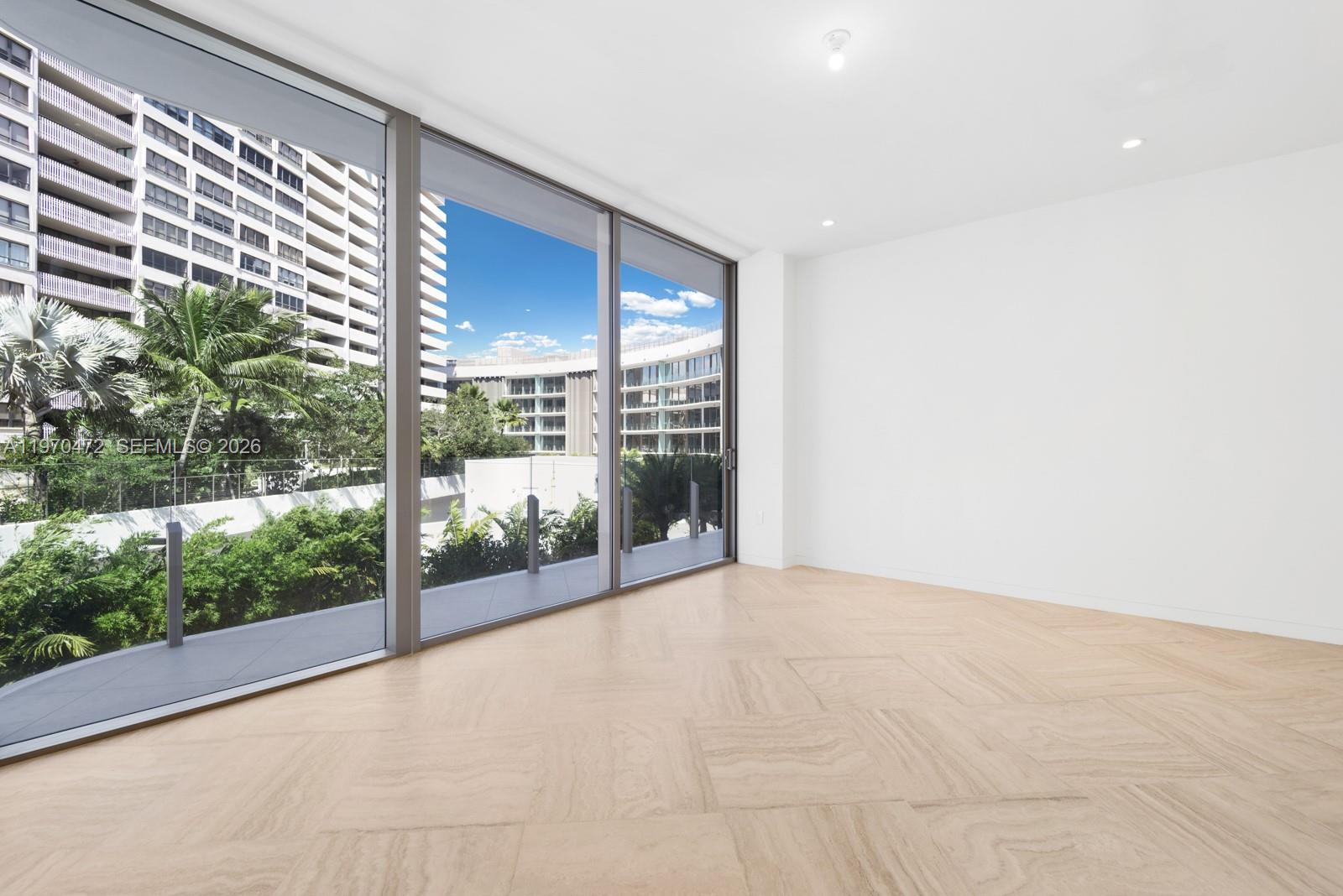 5 Grove Isle Dr #M301 Coconut Grove, FL 33133