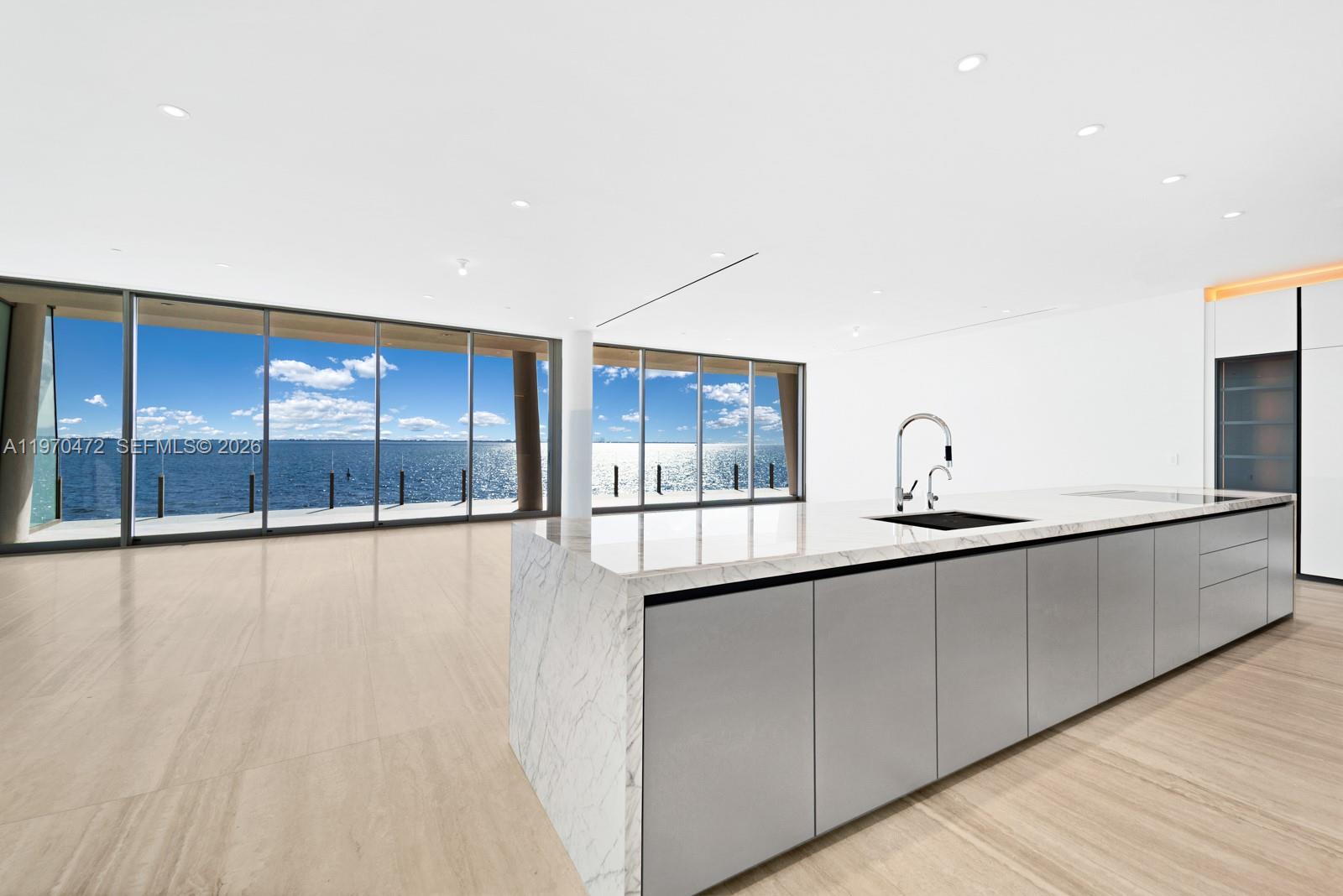 5 Grove Isle Dr #M301 Coconut Grove, FL 33133