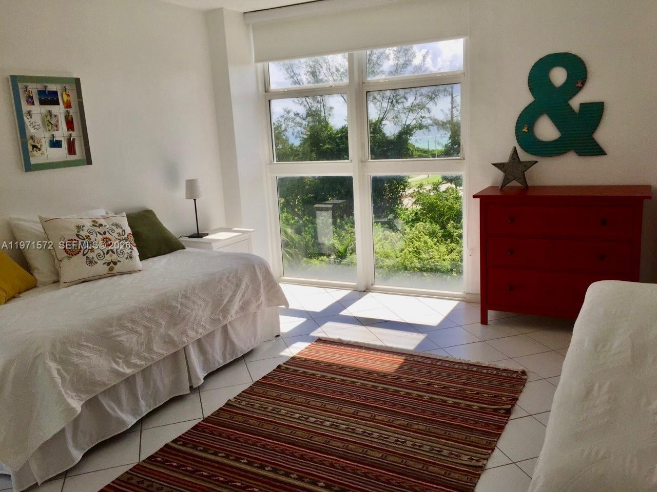 100 Bayview Dr #516 Sunny Isles Beach, FL 33160