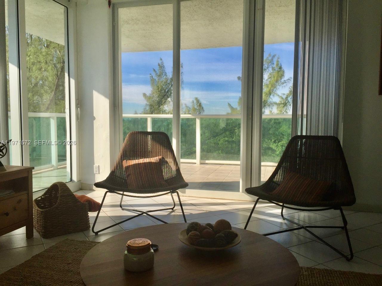 100 Bayview Dr #516 Sunny Isles Beach, FL 33160