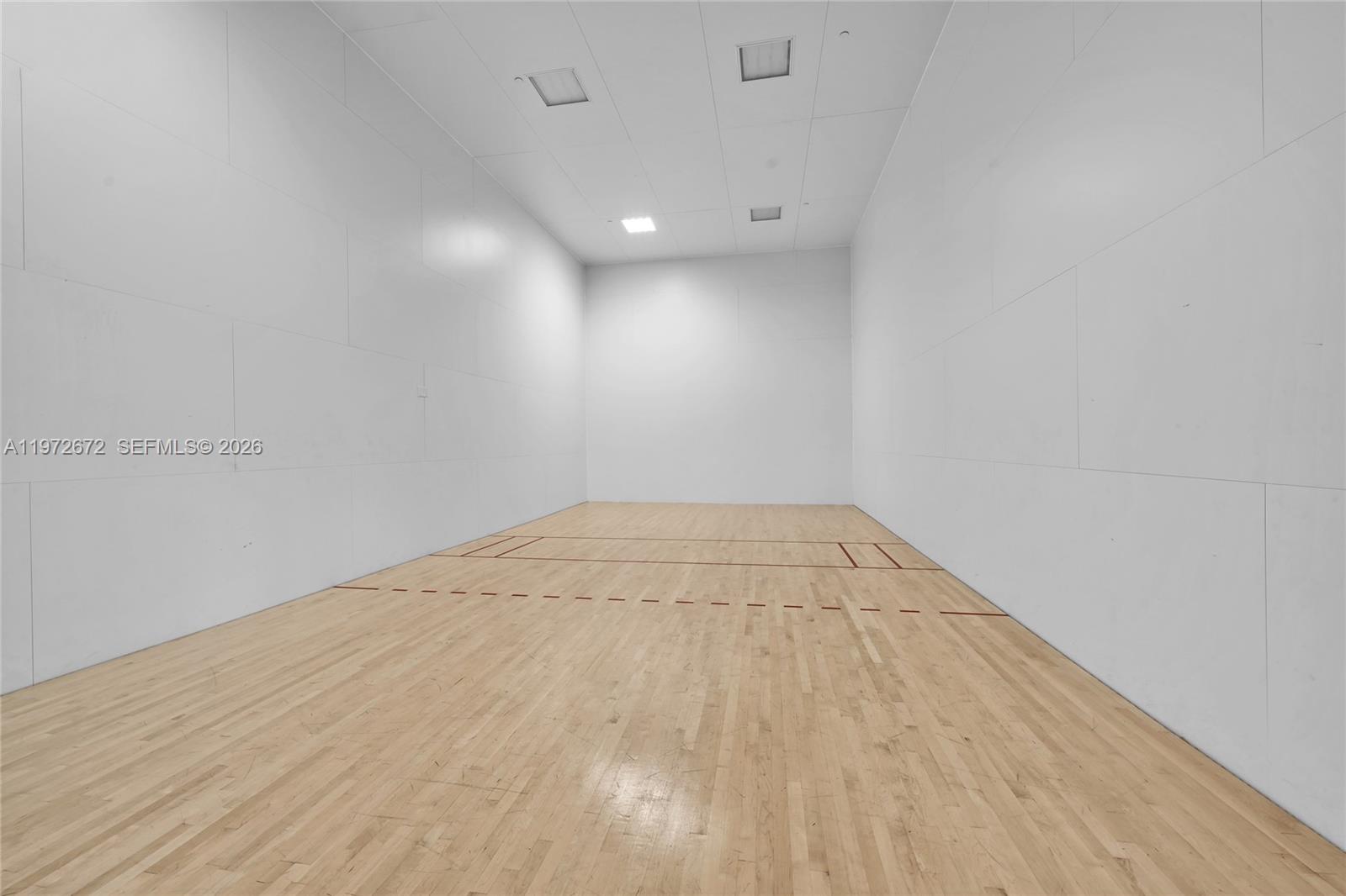 2950 NE 188th St #534 Aventura, FL 33180