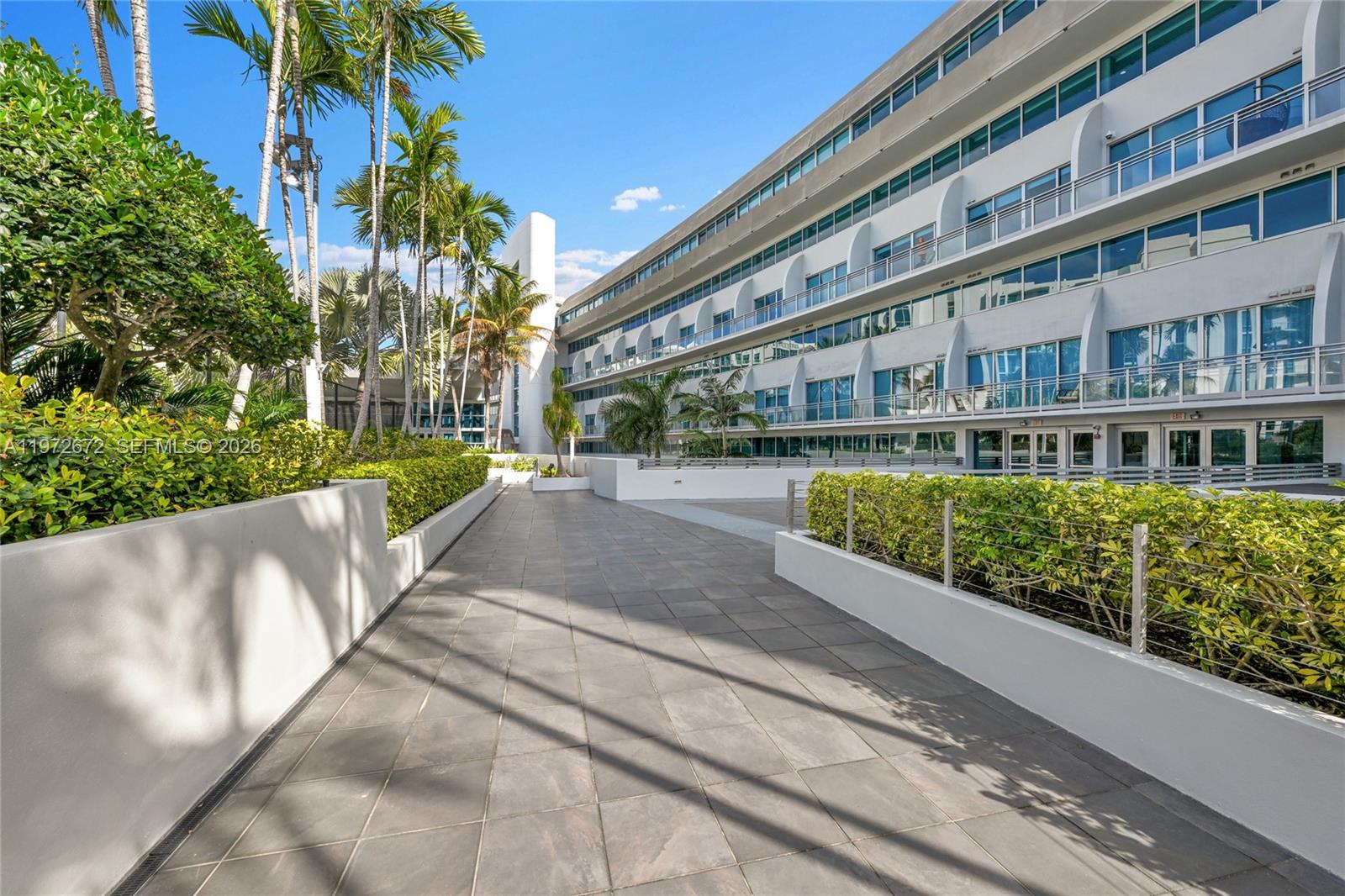 2950 NE 188th St #534 Aventura, FL 33180