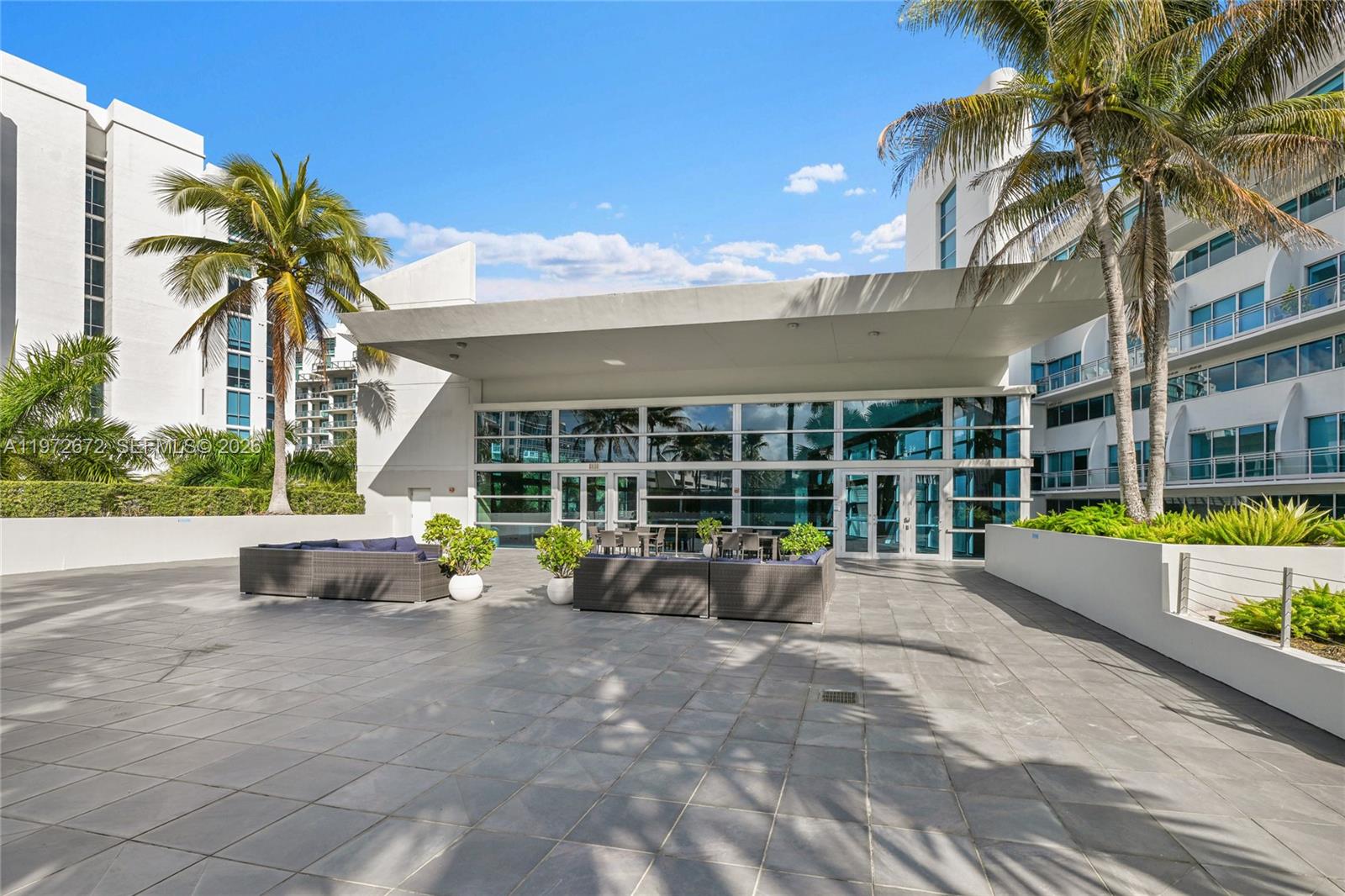 2950 NE 188th St #534 Aventura, FL 33180