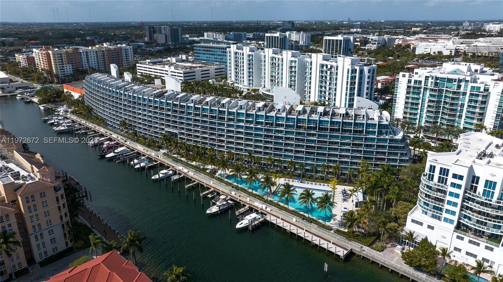 2950 NE 188th St #534 Aventura, FL 33180