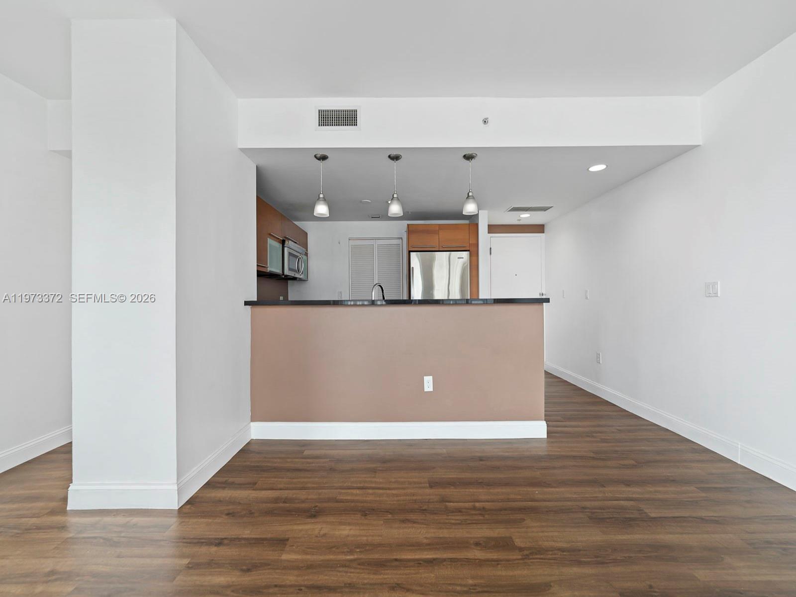 253 NE 2nd St #3108 Miami, FL 33132