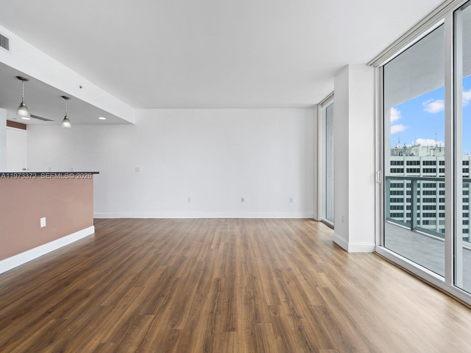 253 NE 2nd St #3108 Miami, FL 33132